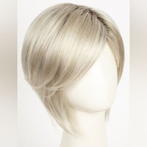 Zeal Noriko Stacked Layers Wig In Milky Opal Color